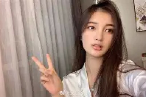 白冰被全网禁言！妻子江梦瑶曝其现状长期炫富无底线难怪塌房