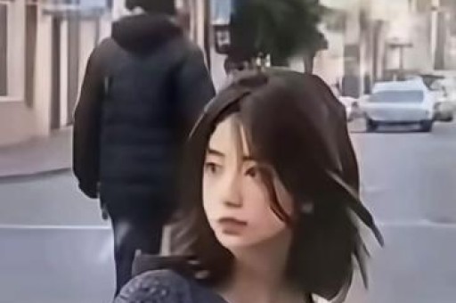 大批明星集体翻车董宇辉遭遇网友：这一次狼真的来了